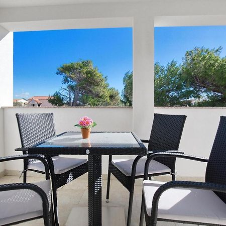 Apartments Mica Vrsi Kültér fotó