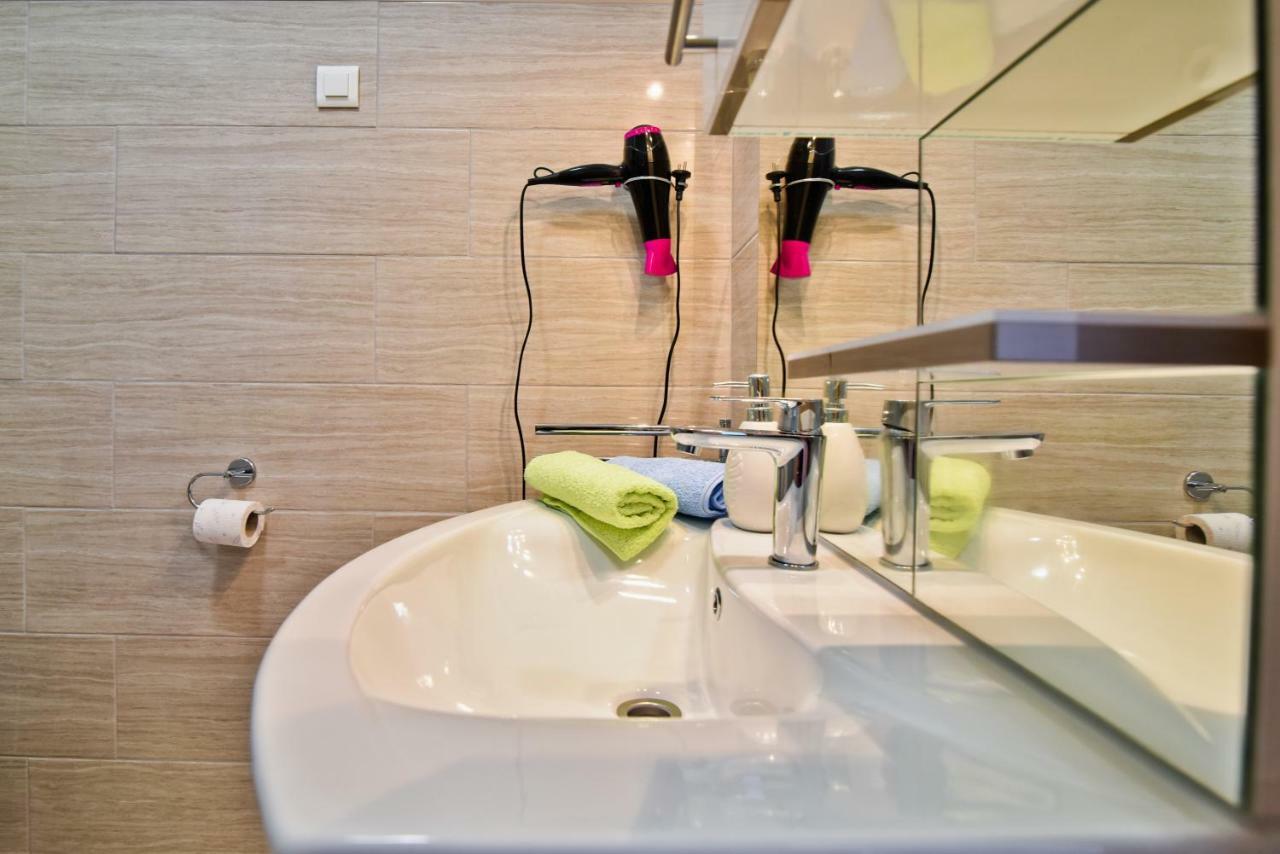 Apartments Mica Vrsi Kültér fotó